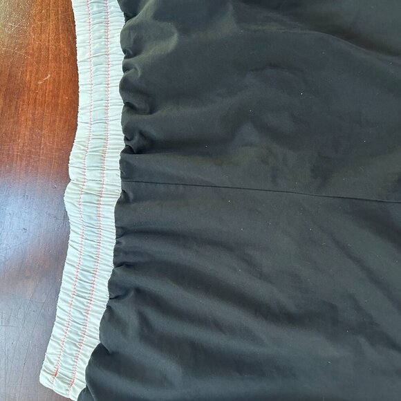 GAP FIT Black Work Out Athletic Shorts Lined Size Medium Contrast Waistband - Picture 7 of 8